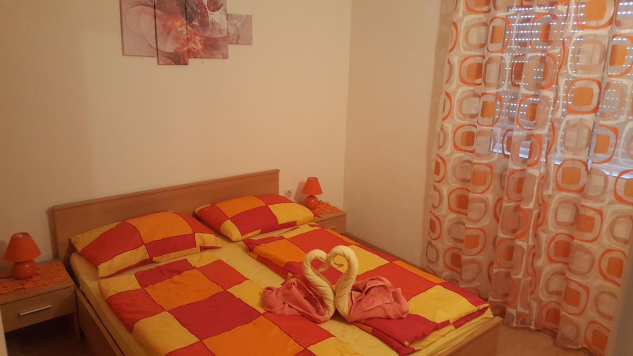 Apartments Jannine Biograd Na Moru Luaran gambar