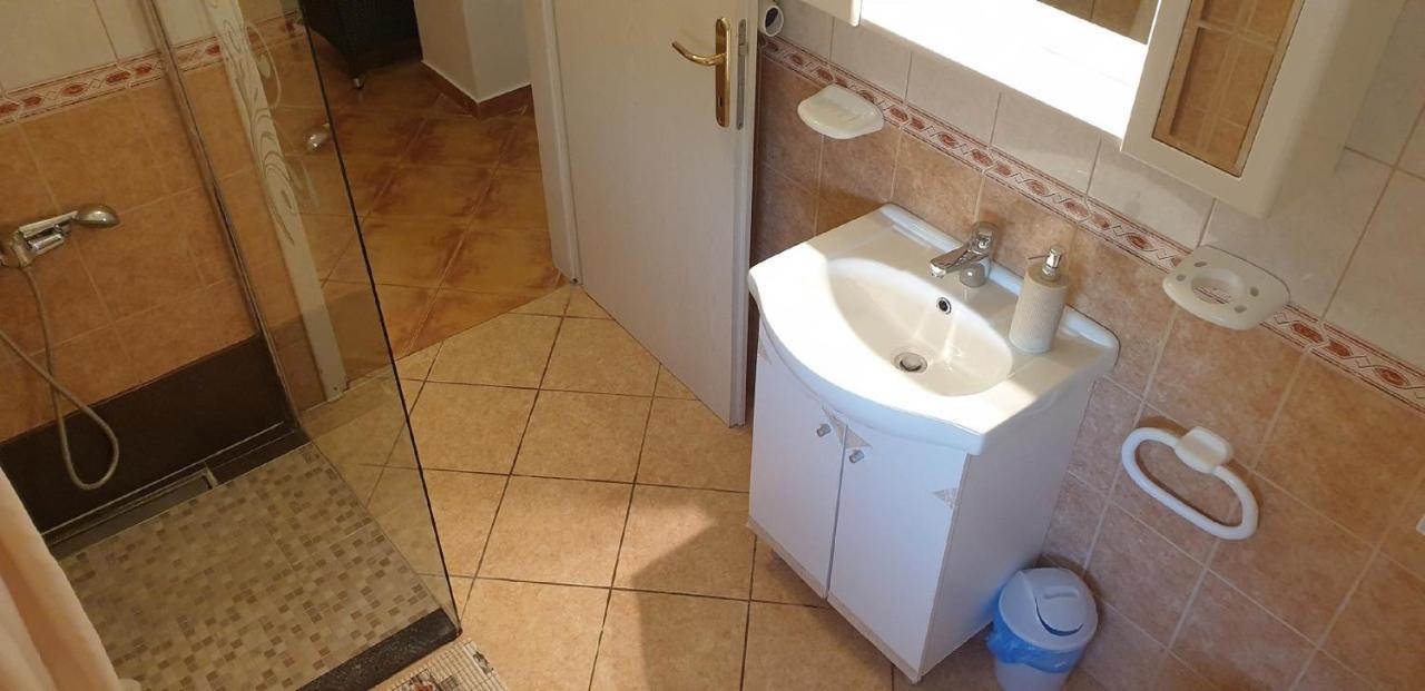 Apartments Jannine Biograd Na Moru Luaran gambar