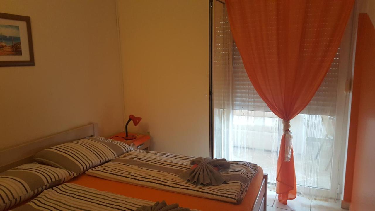 Apartments Jannine Biograd Na Moru Luaran gambar