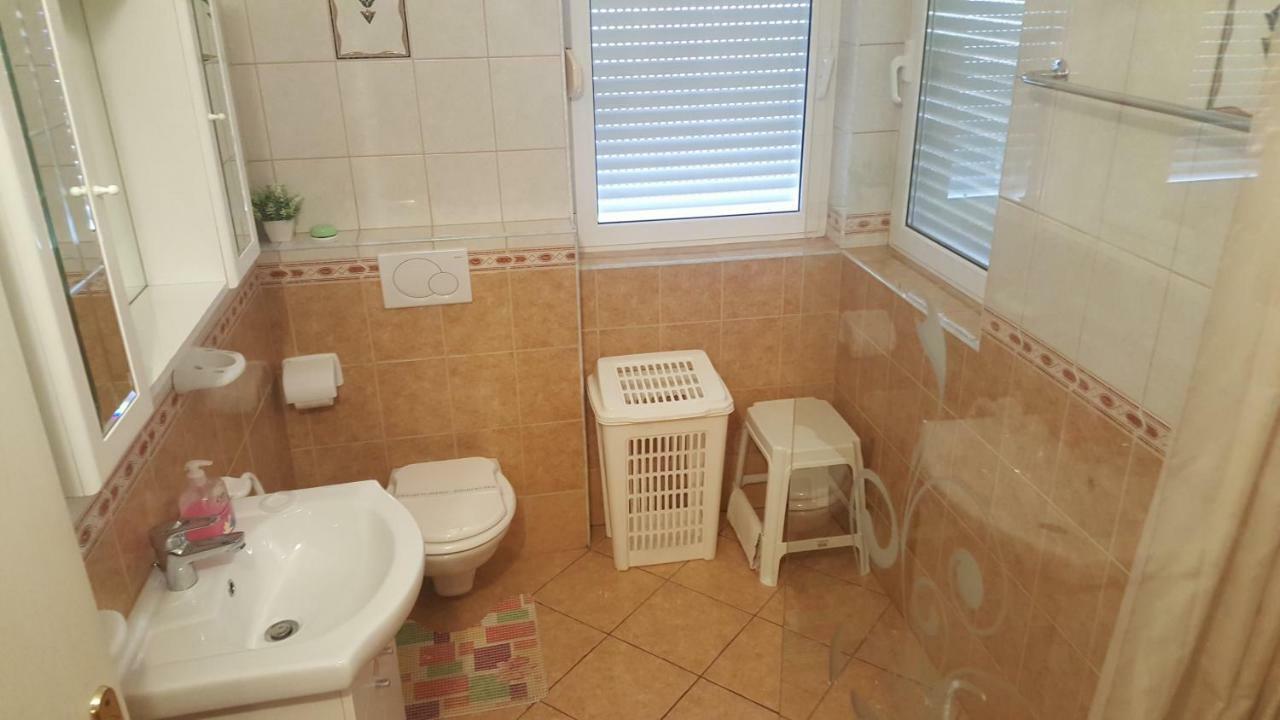 Apartments Jannine Biograd Na Moru Luaran gambar